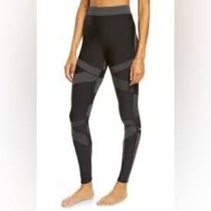 Alo Yoga High Waisted Level Up Leggings Size XXS